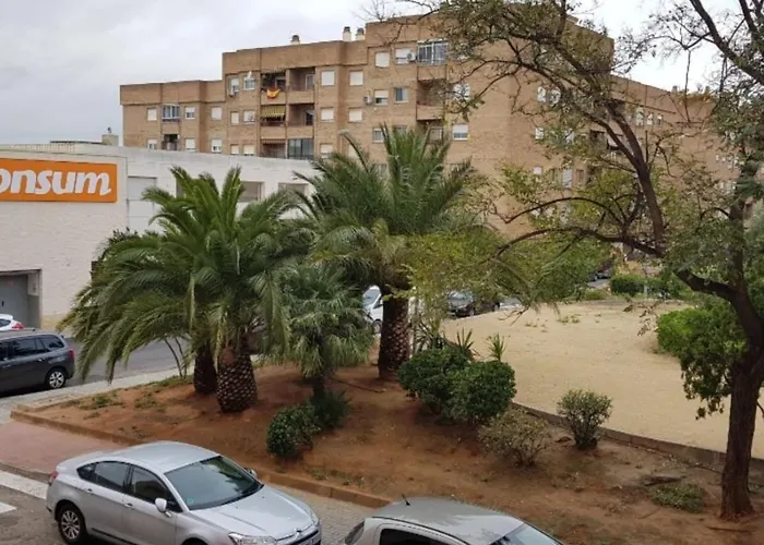 Habitacion Tranquila, Agradable Cerca De Valencia En Vivienda Compartida
